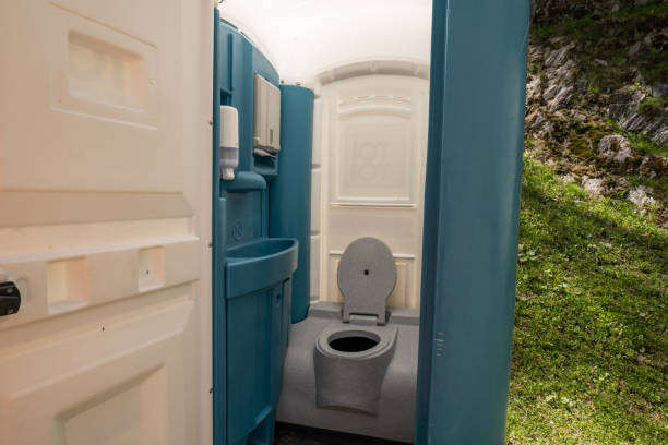 Best Best portable toilet rental  in Salina, KS